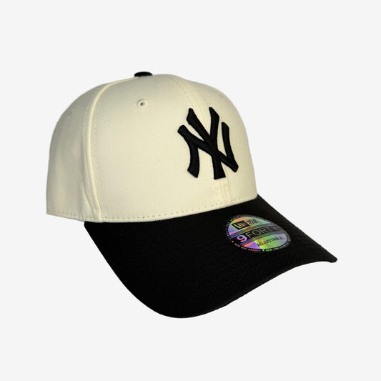 Gorra “Midnight White”