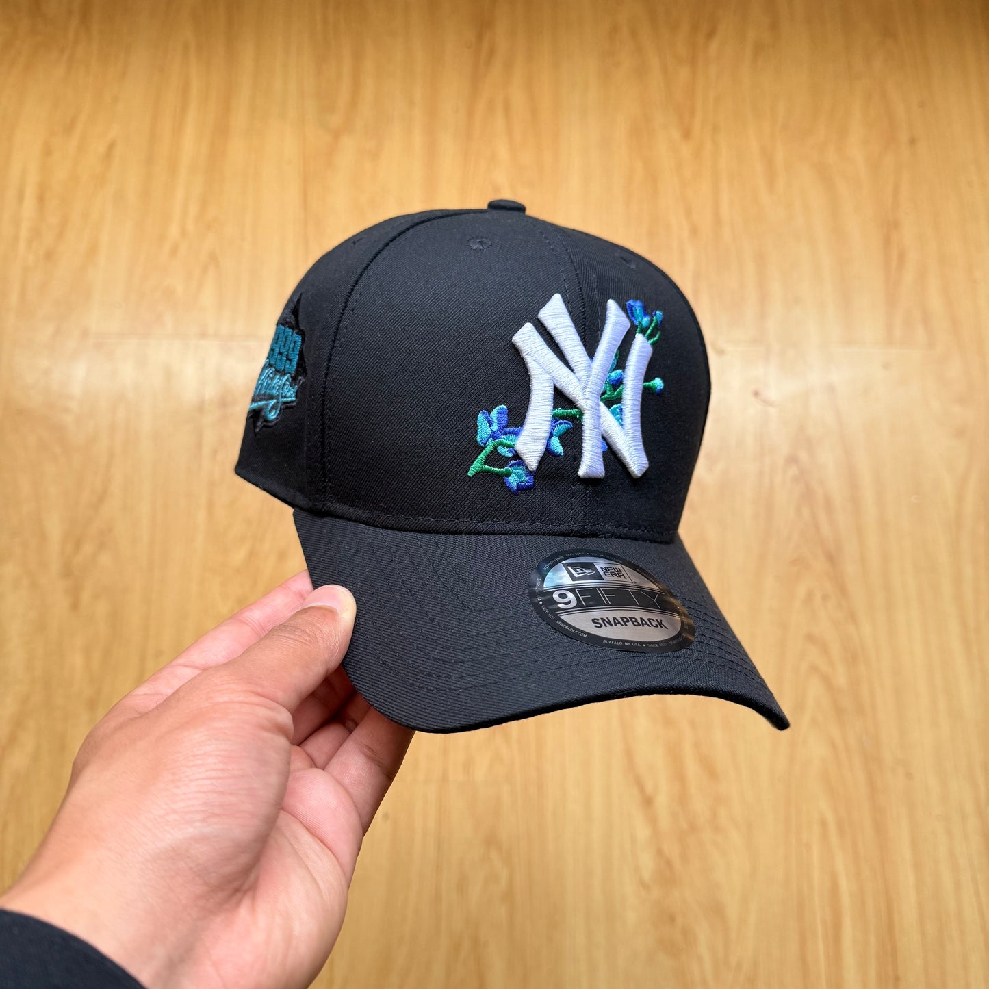 Gorra "Midnight Garden"